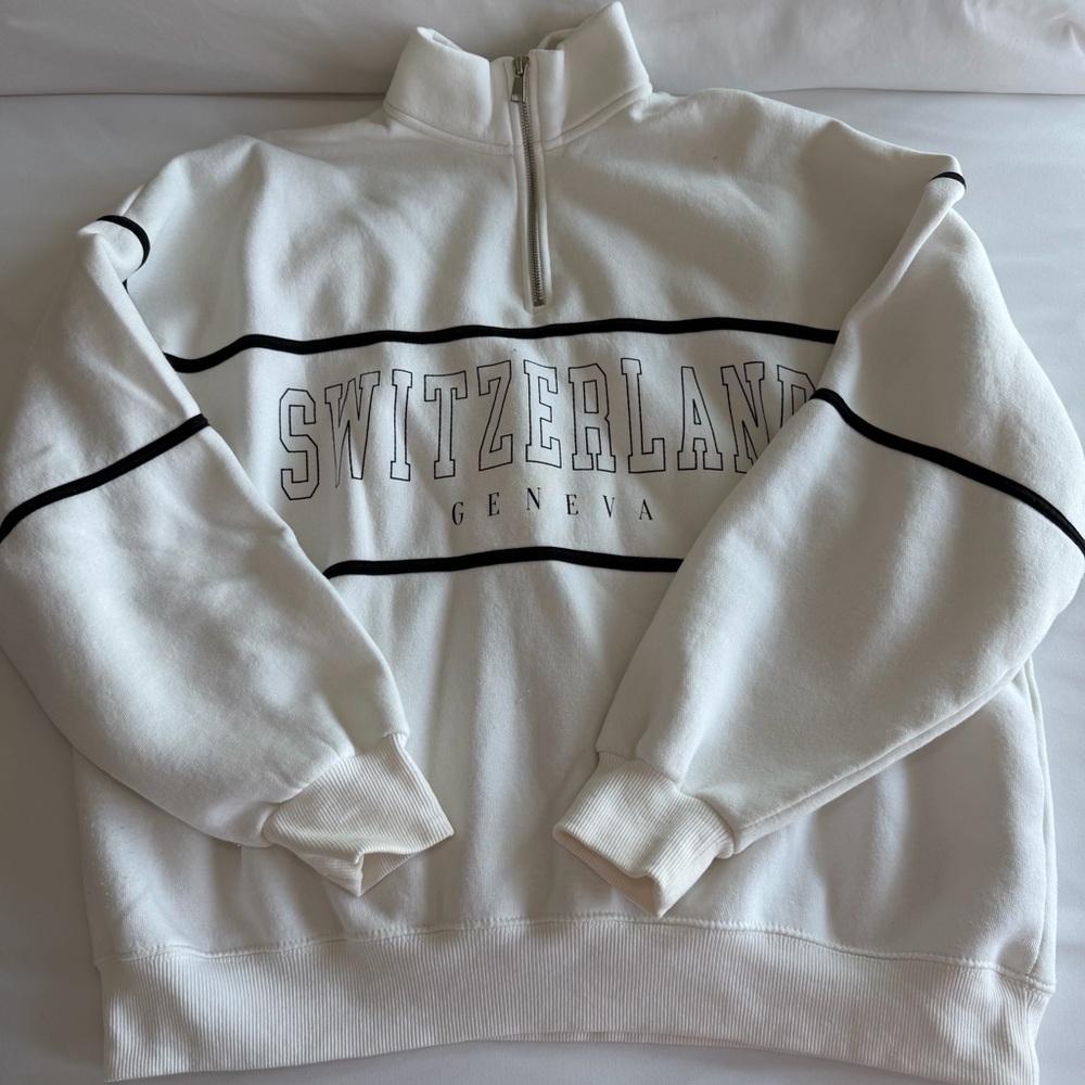 Bershka White Zip-Up Sweater